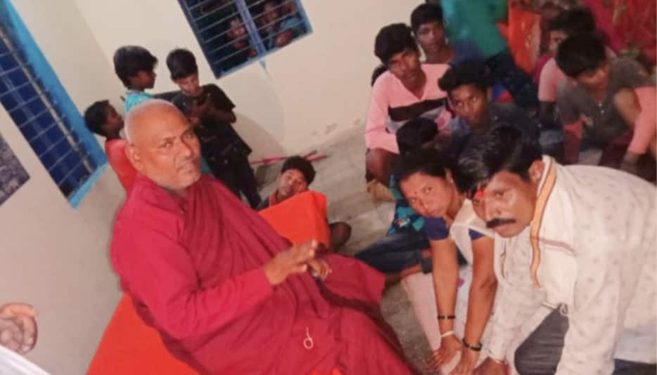 तब्बल वीस वर्षानंतर पहिल्याच पतीशी पुनर्विवाह...