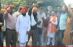 OP Soni ਦੀ ਰਿਹਾਇਸ਼ 'ਤੇ ਜੂਟੀ ਭੀੜ, ਚੱਲੇ ਪਟਾਕੇ ਪਏ ਭੰਗੜੇ