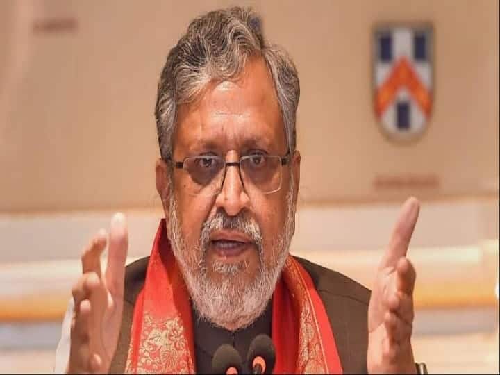 Bihar Politics: Sushil Modi said - Tejashwi is following Lalu Yadav's path, working with money is an old habit ann Bihar Politics: सुशील मोदी बोले- लालू यादव की राह पर चल रहे तेजस्वी, पैसे लेकर काम करना पुरानी आदत