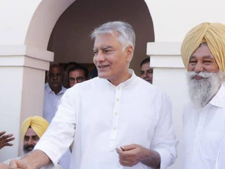 Key to punjab Charanjit Channi command to navjot singh Sidhu Punjab Congress ANN चरणजीत चन्नी को चाबी, सिद्धू को कमान, जारी है पंजाब कांग्रेस में घमासान