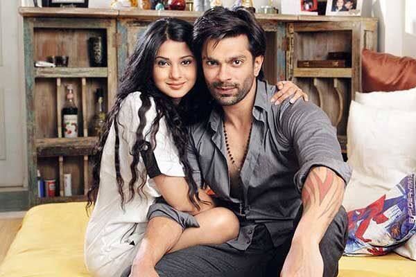 Karan Singh Grover and Jennifer Winget (24 months):  करण सिंह ग्रोवर और जेनिफर विंगेट ने 9 अप्रैल, 2012 को शादी की. लेकिन दो साल बाद ही दोनों के रास्ते अलग हो गए. तलाक के बाद साल 2016 में करण ने बिपाशा के साथ शादी कर ली.