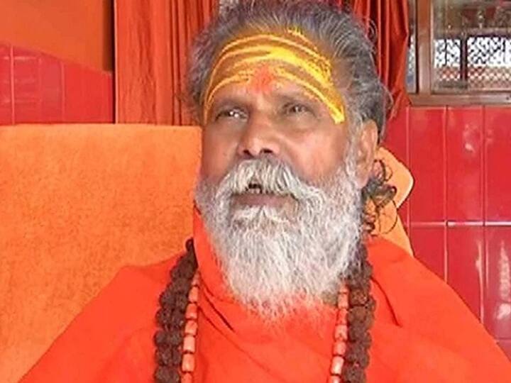 Mahant Narendra Giri Maharaj Passes Away. 'Suicide Note' Found, Say UP Police