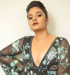 Sreemukhi: శ్రీముఖి స్టన్నింగ్ ఫొటోలు.. ఆ విషయంలో రాములమ్మ అస్సలు తగ్గట్లేదుగా!