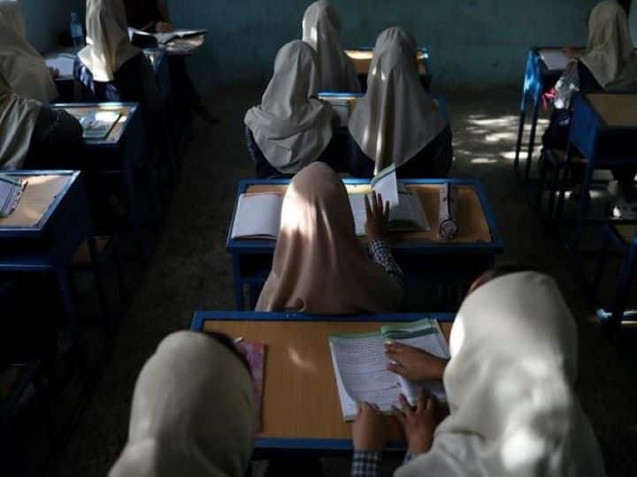 UNICEF and UNESCO expressed concern over the school ban of Afghan girls, where it violates the fundamentals of education UNICEF और UNESCO ने अफगान लड़कियों के स्कूल बैन पर जताई चिंता, शिक्षा के मौलिक अधिकार का हनन बताया