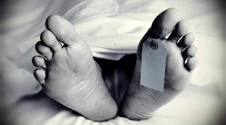 Bengulru 2 dead bodies of corona patients found in ESI hospital after 16 months action taken on director Corona: बेंगलुरु के ESI अस्पताल में मिले 16 महीने बाद कोरोना मरीजों के 2 शव, निदेशक पर हुई कार्रवाई