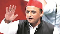 Mahant Narendra Giri के अंतिम दर्शन के लिए बाघंबरी मठ पहुंचे Akhilesh Yadav