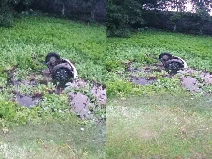 Bihar Road Accident: five people died in road accident in Araria car fall down into a waterlogged pit ann Bihar Road Accident: अररिया में सड़क दुर्घटना में 5 लोगों की मौत, पानी भरे गड्ढे में गिरी कार, चालक गंभीर