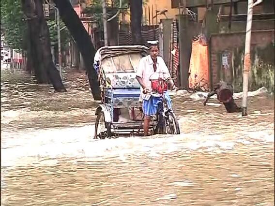 বৃষ্টির বিরাম নেই, কলকাতায় ভারী বর্ষণ আজও