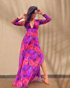 Shweta Tiwari को खूब आता है अपने Style का जादू चलाना, Indian और Western हर Outfit में लगती हैं कमाल