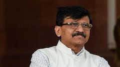 Mahant Narendra Giri की मौत पर NCP ने CM Yogi पर साधा निशाना तो Sanjay Raut ने पूछा ये सवाल