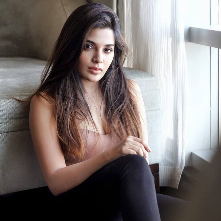 இன்று எந்தன் கை சேர்ந்ததே சின்ன அழகு சித்திர அழகு