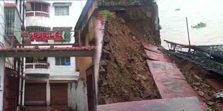 Hooghly Shrirampur tmc MP kalyan banerjees residence flat complex landslided in ganga Shrirampur: তৃণমূল সাংসদ কল্যাণ বন্দ্যোপাধ্যায়ের অফিস আবাসনের পাঁচিল ধসে গঙ্গায়! এলাকায় উদ্বেগ