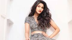 દેખાવમાં એકદમ સેક્સી-સ્ટાઇલિશ છે Salman Khanની ભાણી Alizeh Agnihotri, સુંદરતામાં આપે છે બધાને ટક્કર, જુઓ........