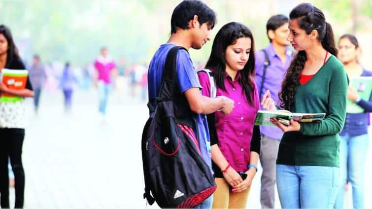 Board Exams 2022: CBSE, CISCE Students Approach Supreme Court Asking For Online Option Amid Covid-19 Board Exams 2022: CBSE, CISCE Students Approach Supreme Court Seeking Online Option Amid Covid-19