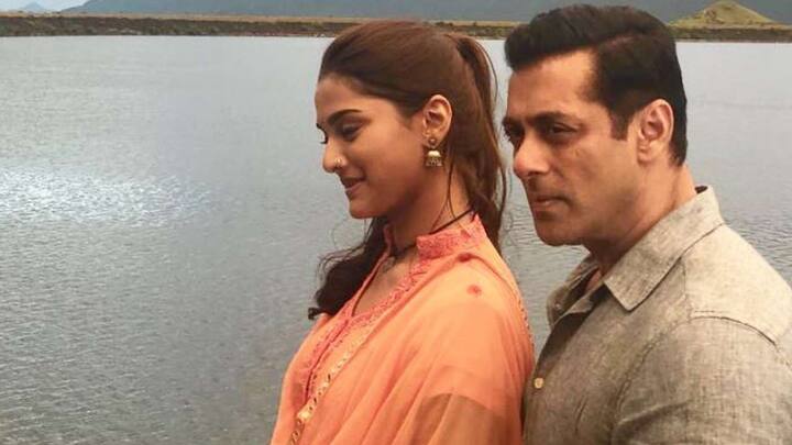Saiee Manjrekar: सलमान खान ने 'दबंग 3' में अपने दोस्त और एक्टर महेश मांजरेकर की बेटी सई मांजरेकर को भी लॉन्च किया.