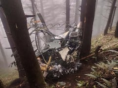Army Helicopter Crash: जम्मू-कश्मीर के उधमपुर जिले में सेना का हेलीकॉप्टर क्रैश, घायल हुए दो पायलट की जान गई