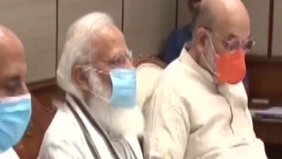 ટોપ 10: યુકેએ કોવીશીલ્ડ પર બદલ્યો નિર્ણય, ભારત સામે ઝૂક્યું બ્રિટન