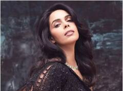 Mallika Sherawat ने कहा, बोल्ड सीन के लिए एक्ट्रेस से ही सवाल किए जाते हैं, कोई हीरो से कुछ क्यों नहीं पूछता?