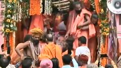 Mahant Narendra Giri's body being taken to Sangam; to be given Bhu-Samadhi shortly | LIVE Updates