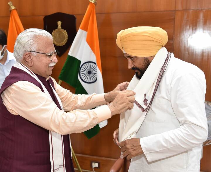 ਚਰਨਜੀਤ ਚੰਨੀ ਨੇ ਮਨੋਹਰ ਲਾਲ ਖੱਟਰ ਨਾਲ ਕੀਤੀ ਮੁਲਾਕਾਤ