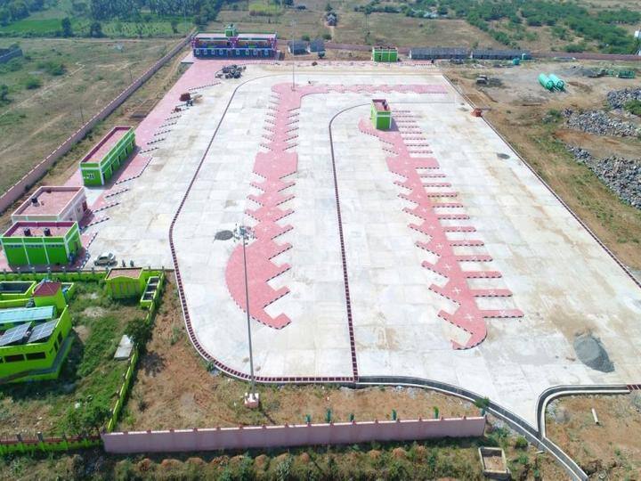 New bus stand built in Tirunelveli under Smart City project - request to open soon ஸ்மார்ட் சிட்டி திட்டத்தில் நெல்லை கட்டப்பட்ட புதிய பேருந்து நிலையம் - விரைவில் திறக்க கோரிக்கை