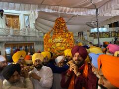 ਮੁੱਖ ਮੰਤਰੀ ਚੰਨੀ ਨਾਲ ਗੁਰਬਾਣੀ ਕੀਰਤਣ ਸਰਵਣ ਕਰਦੇ ਨਵਜੋਤ ਸਿੱਧੂ, ਦੇਖੋ ਤਸਵੀਰਾਂ