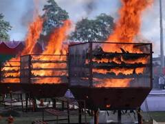 IN PICS: આસામના મુખ્યમંત્રીની અનોખી પહેલ, ગેંડાના 2479 શીંગડાઓને સળગાવાયા, જાણ શું છે કારણ