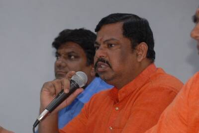 Telangana BJP MLA Raja Singh Demands Gun License After Purportedly Receiving Threatening Calls Tainted Telangana BJP MLA Demands Gun License After Purportedly Receiving Threatening Calls