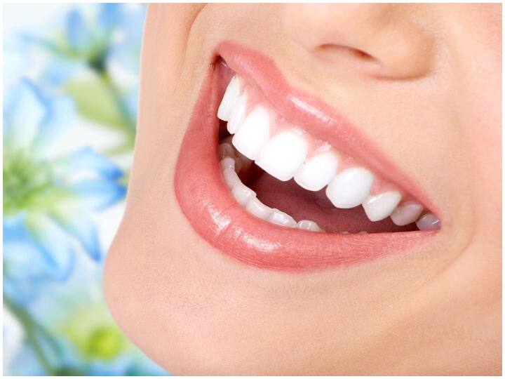 Health Care Tips: दातों (Teeth) को रखना चाहते हैं मजबूत और सुंदर, ये टिप्स करेंगी मदद