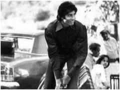 Big B ने ‘मिस्टर नटवरलाल’ फिल्म से Throwback तस्वीर की शेयर, क्रिकेट खेलते नजर आए Amitabh Bachchan