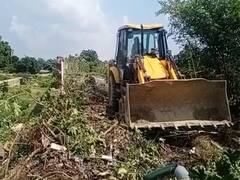 UP Land Mafia: आगरा में चला योगी सरकार का बुलडोजर, सिंचाई विभाग ने कब्जा मुक्त कराई करोड़ों की जमीन