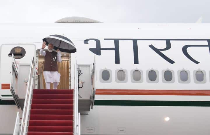 PM Modi's US Visit: PM Modi's plane did not fly over Afghanistan, used Pakistani airspace PM Modi US Visit: ਪੀਐਮ ਮੋਦੀ ਦੇ ਜਹਾਜ਼ ਨੇ ਅਫ਼ਗ਼ਾਨਿਸਤਾਨ ਦੇ ਉਪਰੋਂ ਨਹੀਂ ਭਰੀ ਉਡਾਣ, ਪਾਕਿਸਤਾਨ ਦੀ ਏਅਰਸਪੇਸ ਕੀਤੀ ਇਸਤੇਮਾਲ 