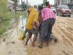 Ayodhya Road Condition: बद से बदतर हालत में हैं अयोध्या की सड़कें, खोखले नजर आ रहे हैं भाजपा विधायक के दावे