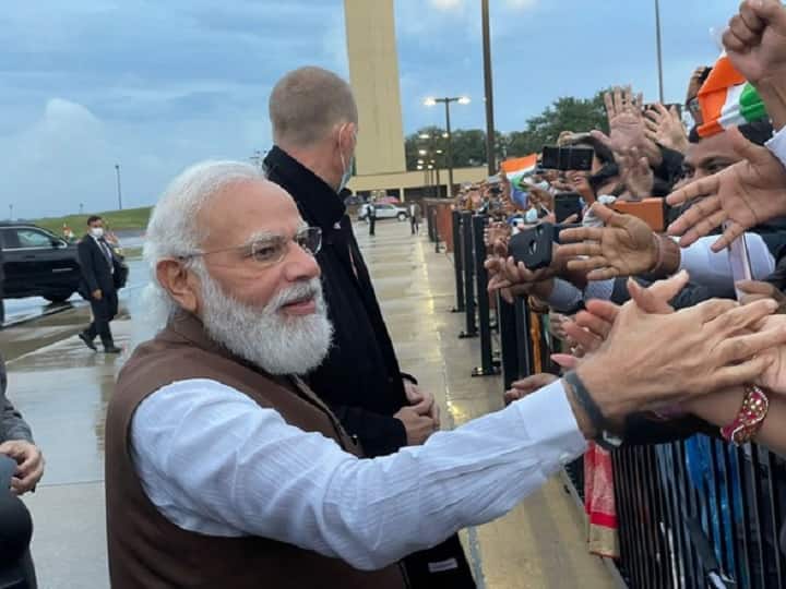 pm modi us visit prime minister narendra modi arrived in washington people welcomed at the airport PM Modi US Visit: વડાપ્રધાન નરેન્દ્ર મોદી વોશિંગ્ટન પહોંચ્યા, આજે ઉપરાષ્ટ્રપતિ કમલા હૈરિસ સાથે કરશે મુલાકાત
