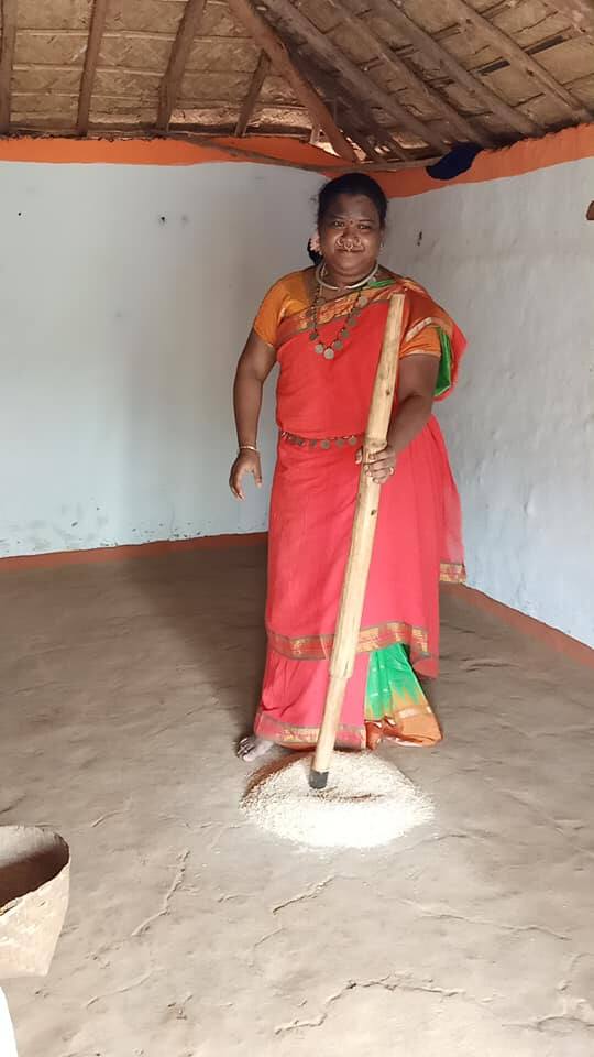 గిరిజన సాంస్కృతిక కార్యక్రమాల్లో ముగ్గురు ఎంపీలు పాల్గొన్నారు.