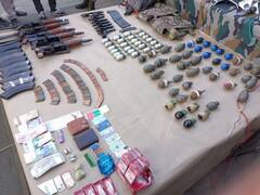 Uri Infiltration: उरी में घुसपैठ की कोशिश कर रहे 3 आतंकियों को सुरक्षाबलों ने किया ढेर, पांच AK 47 और 70 हैंड ग्रेनेड बरामद