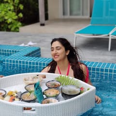PICS: Disha Parmar Enjoys Floating Breakfast In Maldives As She Celebrates Her Husband Rahul Vaidya's Birthday