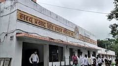 Mahant Narendra Giri Case: School Principal shows BIGGEST Proof of his Literacy; shares Record | EXCLUSIVE