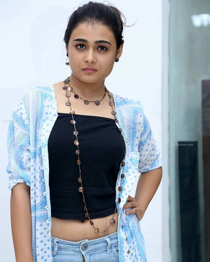 ‘అర్జున్ రెడ్డి’ సినిమాకి ఉత్తమ నటి అవార్డు వచ్చింది.