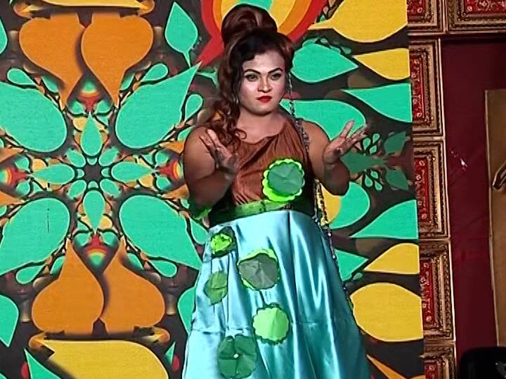 या फॅशन शोमध्ये पुण्याबरोबरच इतर शहरांमधील तृतीयपंथीय मॉडेल्सही सहभागी झाले.