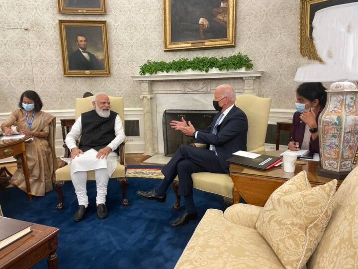 Prime Minister Narendra Modi and US President Joe Biden hold bilateral meeting at the Oval Office in the White House PM Modi US Visit: మోదీ- బైడెన్ మధ్య చారిత్రక భేటీ.. ద్వైపాక్షిక సంబంధాలపై చర్చ