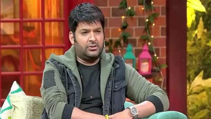 Show Controversy: the kapil sharma show creates liquor scene controversy and fir demand કપિલ શર્મા શૉમાં ક્યા એક્ટરે દારૂ પીને એક્ટિંગ કરી હોવાનો થયો આક્ષેપ ? પોલીસ ફરિયાદ નોંધવા આદેશ