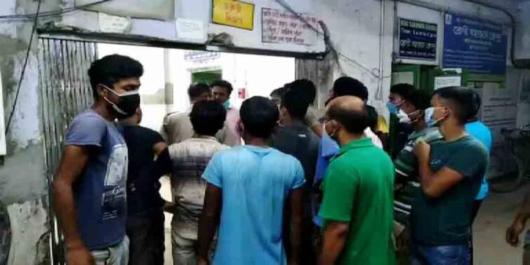 coochbihar electric office worker death by electrifying family mourns Coochbihar: বিদ্যুতের কাজ করতে গিয়েই বিদ্যুৎস্পৃষ্ট, ঘটনাস্থলেই প্রাণ হারালেন কর্মী