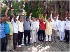 Itawa News: 20 सभासदों ने DM को सौंपा इस्तीफा, अधिशाषी अधिकारी पर लगाए भ्रष्टाचार के आरोप