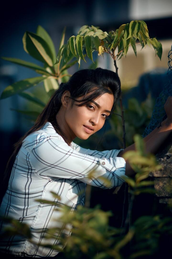 রয়েছেন টলিপাড়ার একাধিক চেনা মুখেরাও।