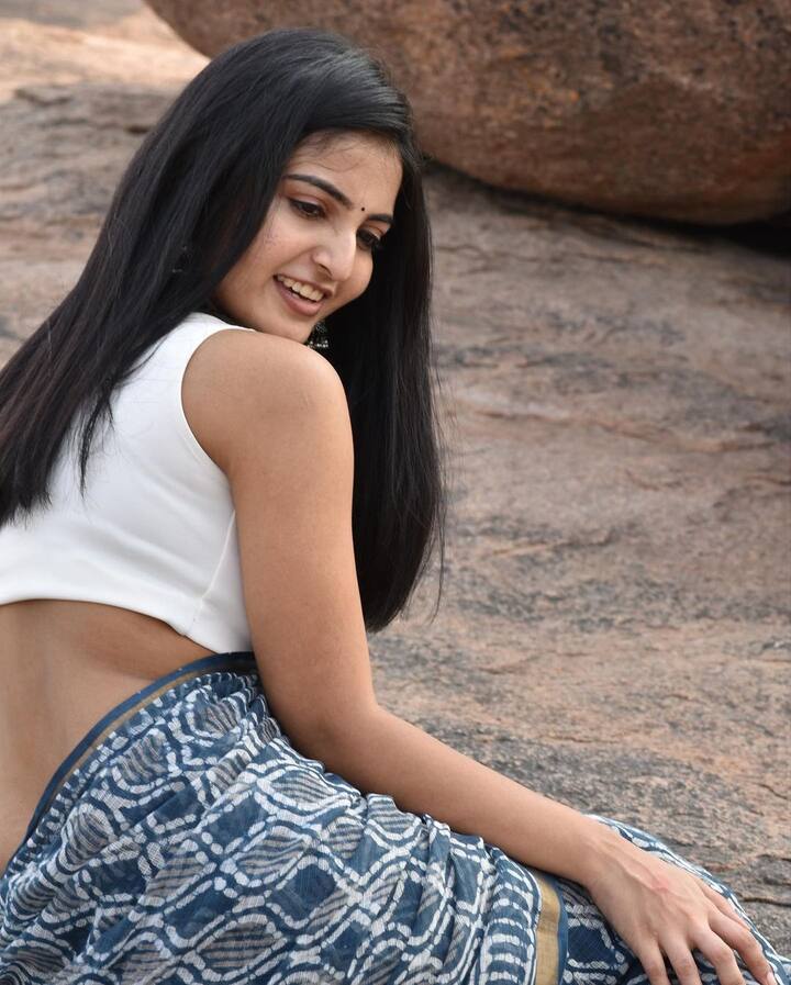 అనన్య నాగళ్ల.. కుర్రాళ్లకు వేస్తోంది అందాల వల - Image Credit: Ananya Nagalla/Instagram