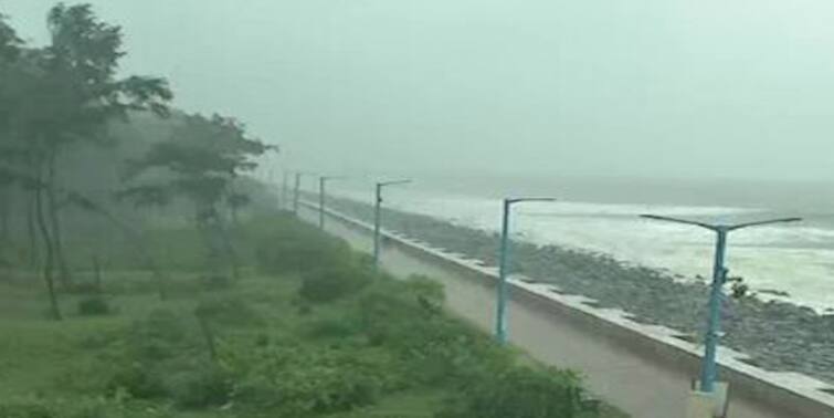 Weather update: In the next 24 hours, the depression will turn into a deep depression, a high alert has been issued আগামী ২৪ ঘণ্টায় নিম্নচাপ পরিণত হবে গভীর নিম্নচাপে, জারি হাই অ্যালার্ট