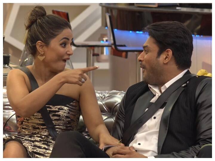 Sidharth Shukla के साथ मैसेज पर हुई बातचीत को आज भी पढ़ती हैं Hina Khan, कहा- मैं उसे शेयर नहीं कर सकती लेकिन... I m not going to share the chat with you Hina Khan recalls moving conversation with Sidharth Shukla after dad death Sidharth Shukla के साथ मैसेज पर हुई बातचीत को आज भी पढ़ती हैं Hina Khan, कहा- मैं उसे शेयर नहीं कर सकती लेकिन...