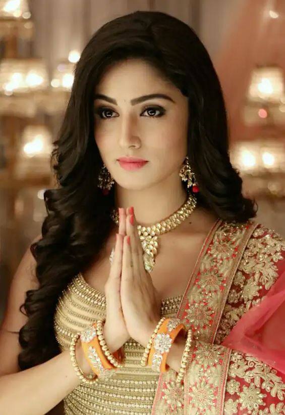 ਡੋਨਲ ਬਿਸ਼ਟ: ਟੀਵੀ ਸ਼ੋਅ ਦਿਲ ਤੋ ਹੈਪੀ ਹੈ ਜੀ ਵਿੱਚ 'ਬਿੱਗ ਬੌਸ 14' ਫੇਮ ਜੈਸਮੀਨ ਭਸੀਨ ਦੀ ਜਗ੍ਹਾ ਲੈਣ ਵਾਲੇ ਡੋਨਲ ਬਿਸ਼ਟ ਵੀ ਇਸ ਸੀਜ਼ਨ ਵਿੱਚ ਨਜ਼ਰ ਆਉਣ ਵਾਲੇ ਹਨ। ਡੋਨਲ ਨੇ ਨਾਗਪੁਰ ਵਿੱਚ ਆਯੋਜਿਤ 'ਬਿੱਗ ਬੌਸ 15' ਦੀ ਪ੍ਰੈਸ ਕਾਨਫਰੰਸ ਵਿੱਚ ਇਸਦਾ ਐਲਾਨ ਕੀਤਾ ਸੀ।