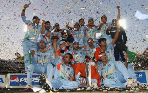 மகேந்திர சிங் தோனி தலைமையிலான இந்திய அணி, இதே நாள் 14 ஆண்டுகளுக்கு முன்பு டி-20 உலகக்கோப்பை ஏந்தி புது வரலாறு படைத்தது.